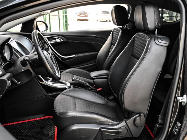 Opel Astra J Рестайлинг с пробегом 2013 года, цена 1 064 000 рублей, 190646 км, хэтчбек, Автокод Объявления