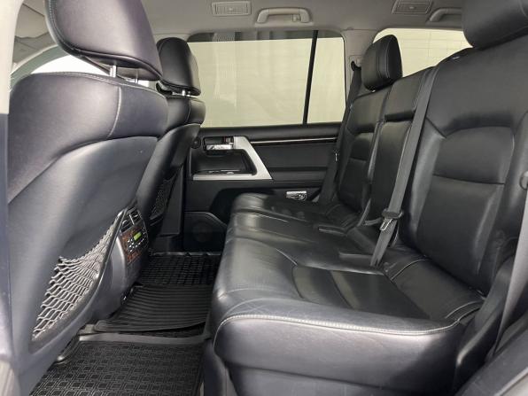 Toyota Land Cruiser 200 Series Рестайлинг 1 с пробегом 2015 года, цена 3 179 000 рублей, 261211 км, внедорожник, Автокод Объявления