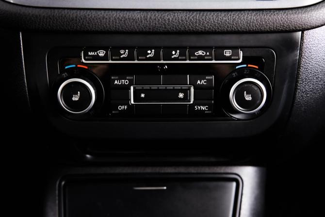 Volkswagen Tiguan I Рестайлинг с пробегом 2015 года, цена 1 599 000 рублей, 198333 км, внедорожник, Автокод Объявления