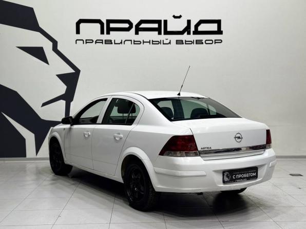 Opel Astra H Рестайлинг с пробегом 2013 года, цена 499 900 рублей, 245000 км, седан, Автокод Объявления