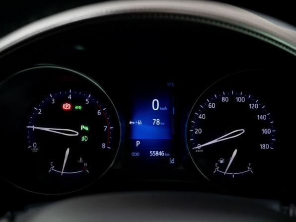 Toyota C-HR I с пробегом 2019 года, цена 1 780 000 рублей, 55846 км, внедорожник, Автокод Объявления