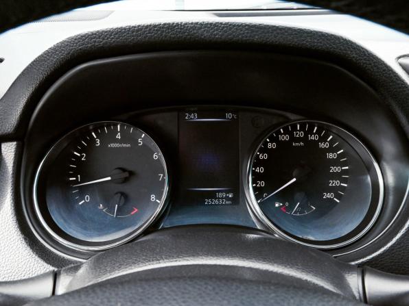 Nissan Qashqai II с пробегом 2014 года, цена 1 215 000 рублей, 252000 км, внедорожник, Автокод Объявления