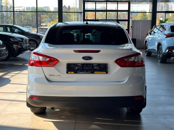 Ford Focus III с пробегом 2013 года, цена 740 000 рублей, 198443 км, седан, Автокод Объявления
