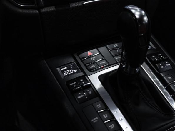 Porsche Macan I с пробегом 2016 года, цена 3 300 000 рублей, 129046 км, внедорожник, Автокод Объявления
