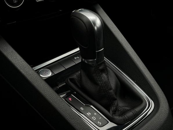 Volkswagen Jetta VI Рестайлинг с пробегом 2017 года, цена 1 379 700 рублей, 124587 км, седан, Автокод Объявления