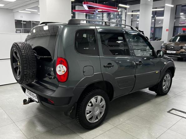 Chevrolet Niva I Рестайлинг с пробегом 2017 года, цена 730 000 рублей, 135650 км, внедорожник, Автокод Объявления