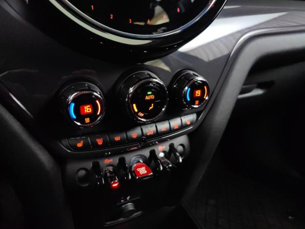 Mini Countryman II Рестайлинг с пробегом 2021 года, цена 2 948 000 рублей, 25598 км, внедорожник, Автокод Объявления