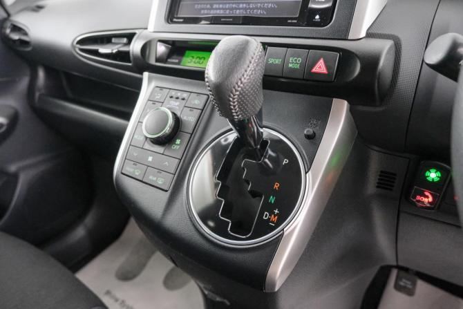 Toyota Wish II с пробегом 2011 года, цена 1 449 000 рублей, 99000 км, минивэн, Автокод Объявления