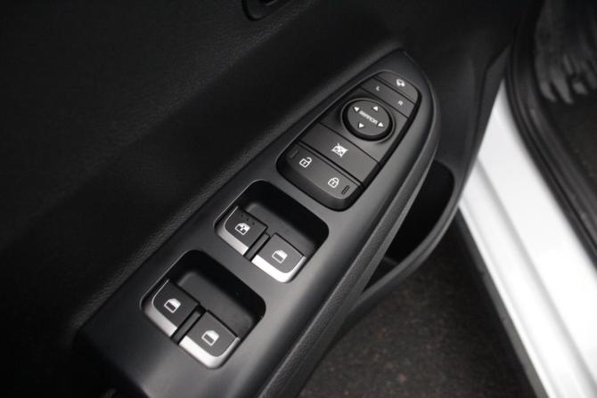 Kia Rio IV Рестайлинг с пробегом 2021 года, цена 1 595 000 рублей, 100791 км, хэтчбек, Автокод Объявления