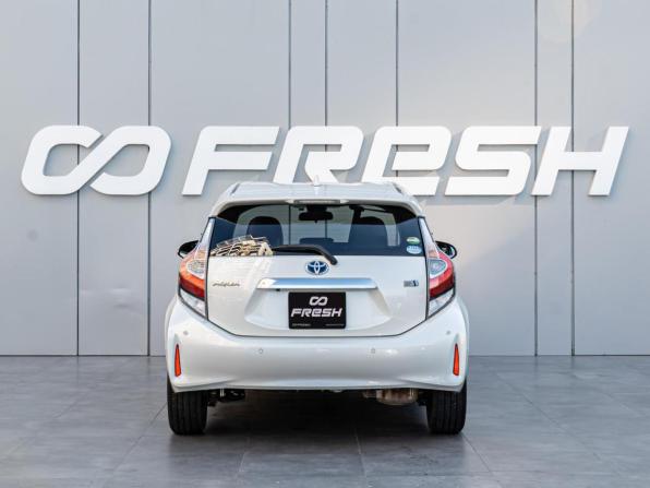 Toyota Aqua I Рестайлинг 2 с пробегом 2018 года, цена 1 250 000 рублей, 147284 км, хэтчбек, Автокод Объявления