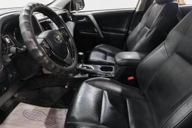 Toyota RAV4 IV (XA40) Рестайлинг с пробегом 2016 года, цена 2 299 000 рублей, 206000 км, внедорожник, Автокод Объявления