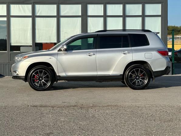 Toyota Highlander II (XU40) Рестайлинг с пробегом 2013 года, цена 1 790 000 рублей, 233767 км, внедорожник, Автокод Объявления