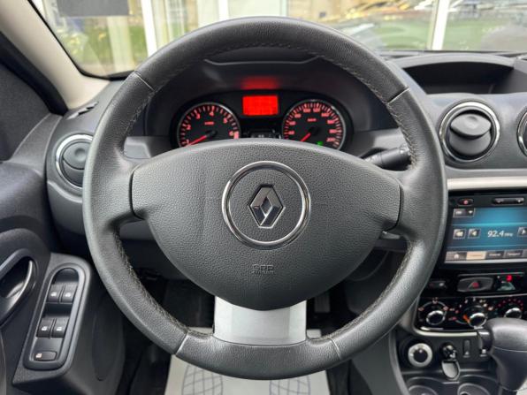Renault Duster I с пробегом 2015 года, цена 1 100 000 рублей, 135786 км, внедорожник, Автокод Объявления