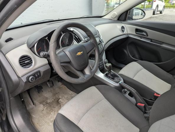 Chevrolet Cruze I Рестайлинг с пробегом 2013 года, цена 640 000 рублей, 246342 км, универсал, Автокод Объявления