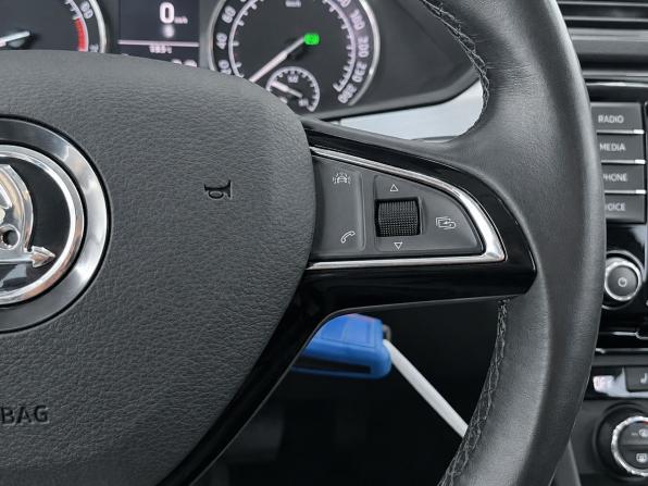 Skoda Superb III с пробегом 2016 года, цена 2 099 000 рублей, 142354 км, лифтбек, Автокод Объявления