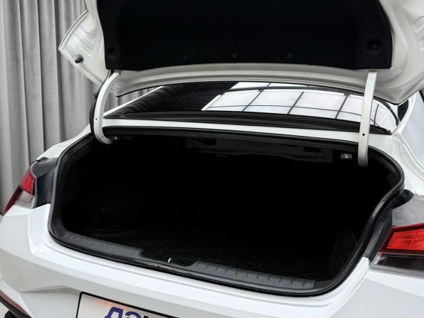 Hyundai Elantra VII (CN7) с пробегом 2022 года, цена 2 049 000 рублей, 56000 км, седан, Автокод Объявления