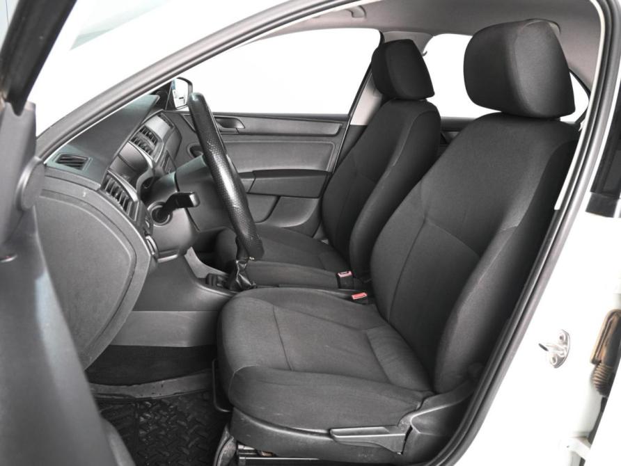Skoda Rapid I Ростов-на-Дону  - изображение 10