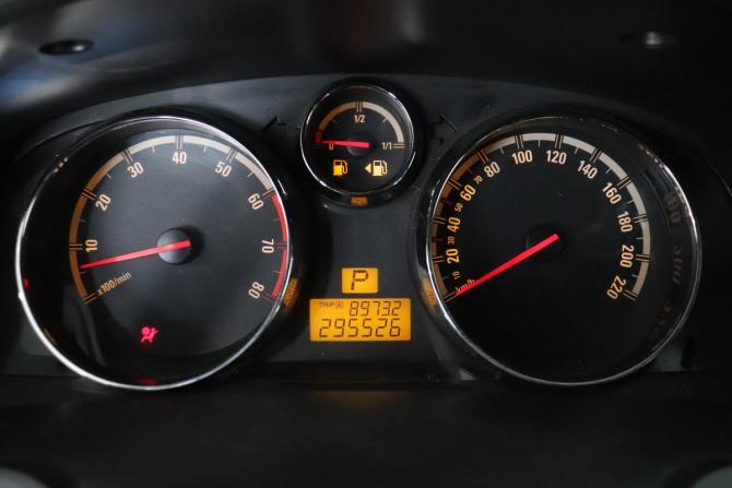 Opel Antara I с пробегом 2008 года, цена 633 000 рублей, 295000 км, внедорожник, Автокод Объявления