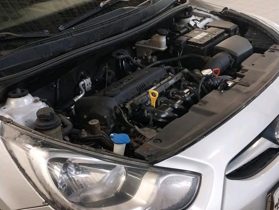 Hyundai Solaris I Санкт-Петербург  - изображение 12