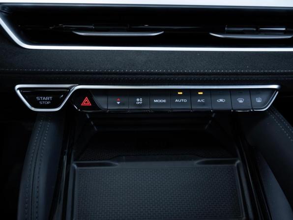 Geely Monjaro I с пробегом 2024 года, цена 3 255 000 рублей, 48673 км, внедорожник, Автокод Объявления