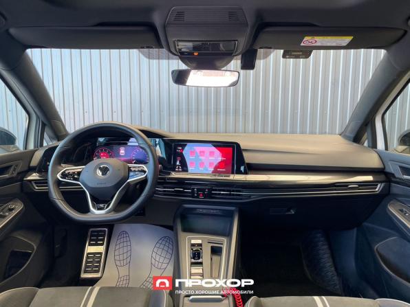 Volkswagen Golf VIII с пробегом 2022 года, цена 2 037 000 рублей, 34000 км, хэтчбек, Автокод Объявления