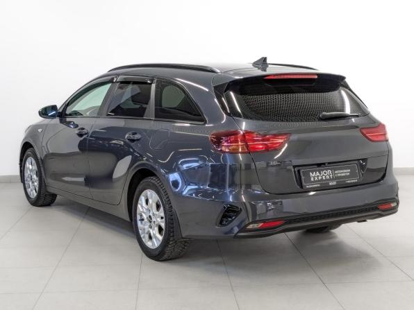 Kia Ceed III Рестайлинг с пробегом 2022 года, цена 2 305 000 рублей, 86279 км, универсал, Автокод Объявления