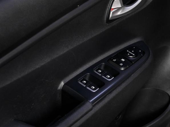 Kia Rio IV с пробегом 2018 года, цена 1 739 000 рублей, 58593 км, хэтчбек, Автокод Объявления