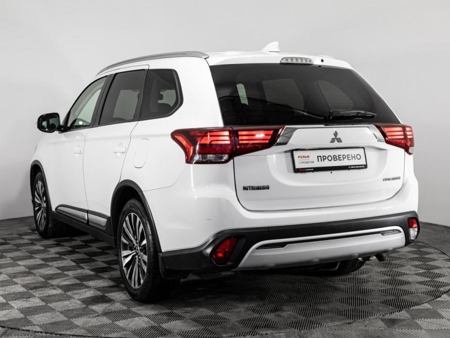 Mitsubishi Outlander III Рестайлинг 3 Санкт-Петербург  - изображение 7