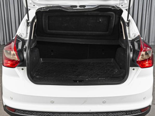 Ford Focus III с пробегом 2013 года, цена 798 000 рублей, 132299 км, хэтчбек, Автокод Объявления