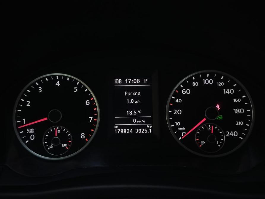 Volkswagen Tiguan I Рестайлинг Санкт-Петербург  - изображение 19