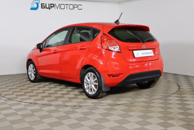 Ford Fiesta Mk6 Рестайлинг с пробегом 2016 года, цена 969 990 рублей, 76912 км, хэтчбек, Автокод Объявления