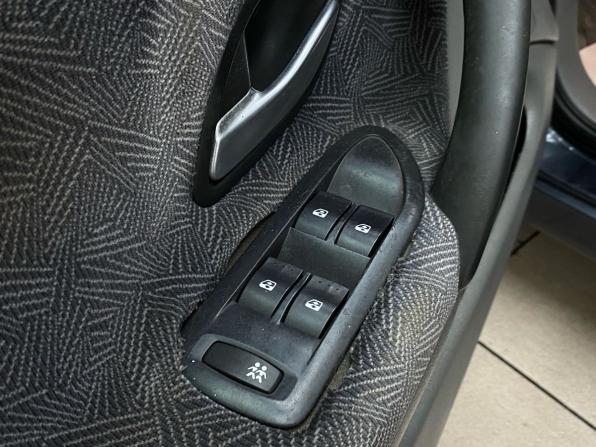 Renault Laguna II с пробегом 2001 года, цена 319 000 рублей, 183430 км, лифтбек, Автокод Объявления
