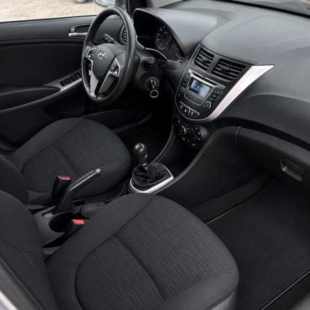 Hyundai Solaris I Рестайлинг с пробегом 2015 года, цена 842 000 рублей, 174780 км, седан, Автокод Объявления