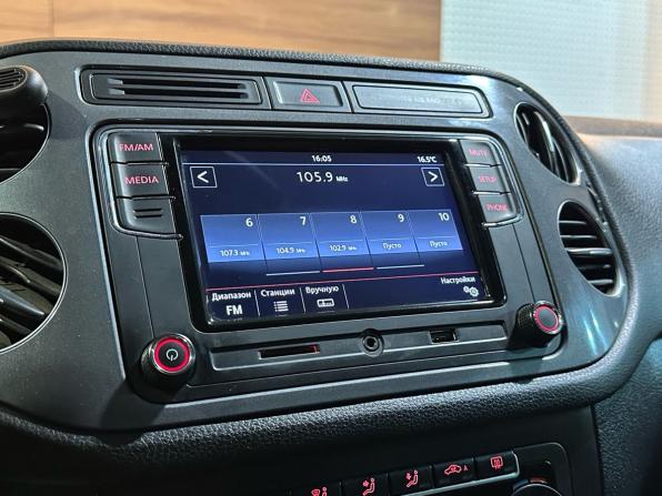 Volkswagen Tiguan I Рестайлинг с пробегом 2011 года, цена 1 049 000 рублей, 193738 км, внедорожник, Автокод Объявления