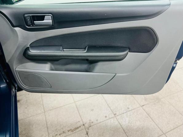 Ford Focus II Рестайлинг с пробегом 2011 года, цена 390 000 рублей, 259000 км, хэтчбек, Автокод Объявления