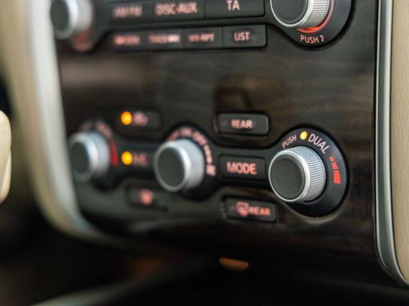 Nissan Pathfinder IV с пробегом 2015 года, цена 1 448 000 рублей, 263682 км, внедорожник, Автокод Объявления