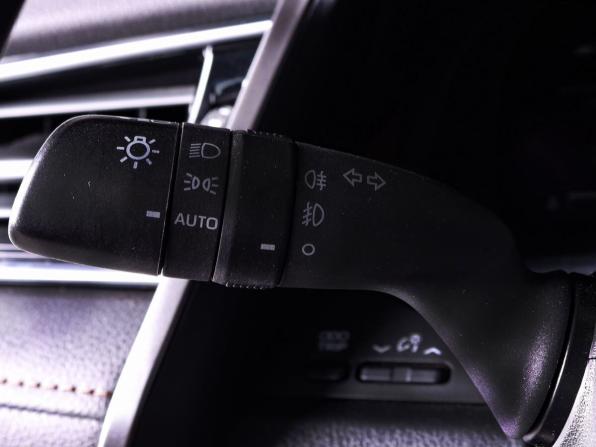 Toyota Camry VIII (XV70) Рестайлинг с пробегом 2022 года, цена 3 249 000 рублей, 106300 км, седан, Автокод Объявления