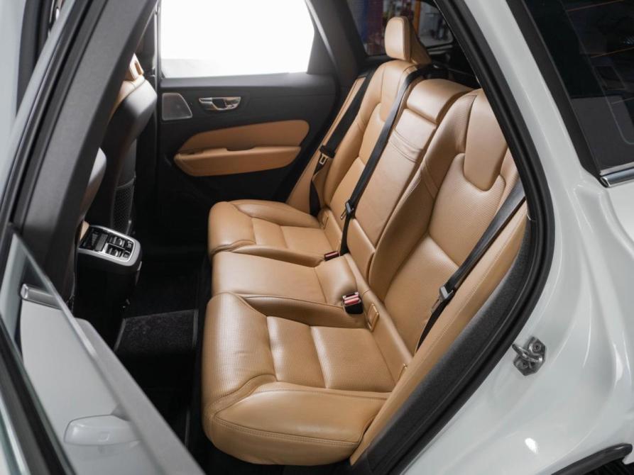 Volvo XC60 II Тюмень  - изображение 11