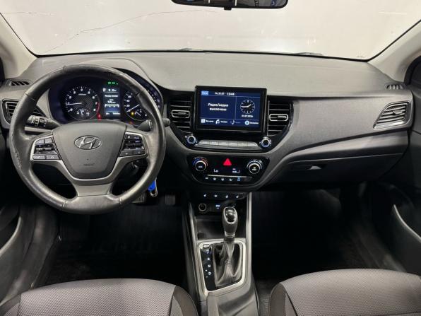 Hyundai Solaris II Рестайлинг с пробегом 2022 года, цена 1 600 000 рублей, 76000 км, седан, Автокод Объявления