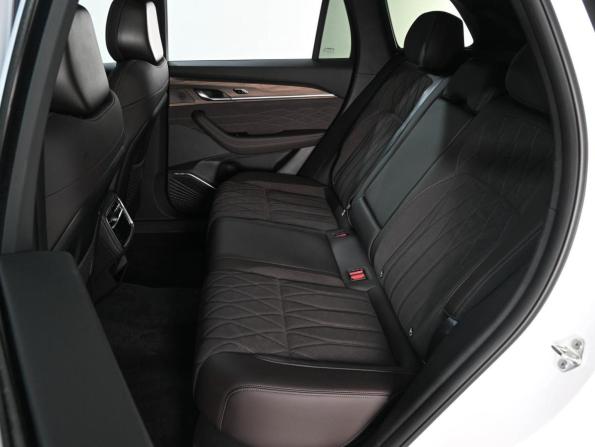 Geely Monjaro I Рестайлинг 2 с пробегом 2026 года, цена 4 149 000 рублей, 53 км, внедорожник, Автокод Объявления