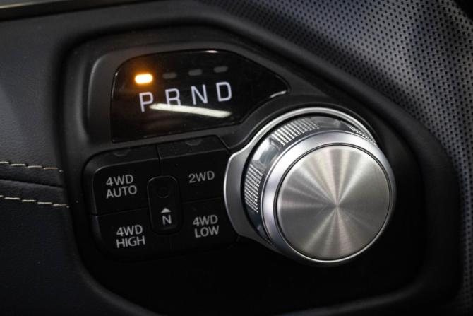 Ram 1500 V с пробегом 2020 года, цена 6 899 000 рублей, 42323 км, пикап, Автокод Объявления