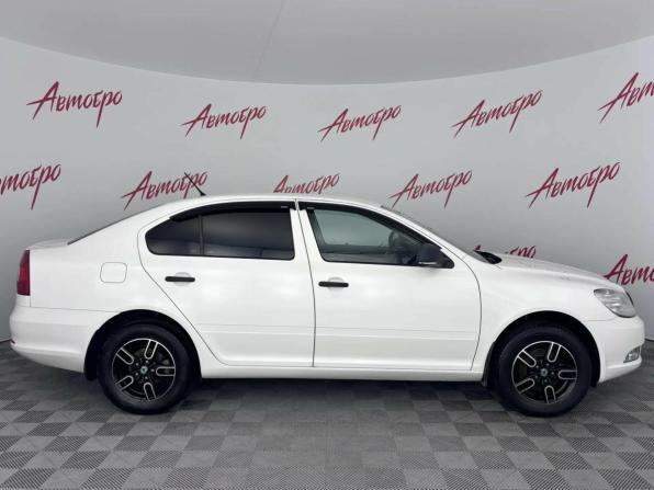 Skoda Octavia II (A5) Рестайлинг с пробегом 2013 года, цена 810 000 рублей, 128354 км, лифтбек, Автокод Объявления