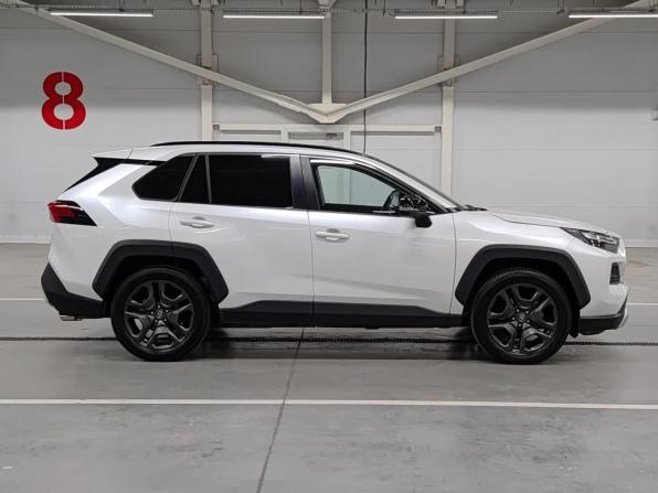 Toyota RAV4 V (XA50) с пробегом 2023 года, цена 3 620 000 рублей, 42047 км, внедорожник, Автокод Объявления