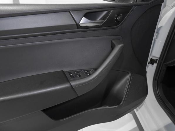 Volkswagen Polo VI с пробегом 2021 года, цена 1 275 000 рублей, 150631 км, лифтбек, Автокод Объявления