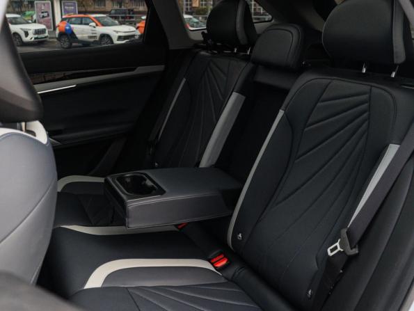 Geely Atlas II с пробегом 2024 года, цена 3 049 000 рублей, 20502 км, внедорожник, Автокод Объявления