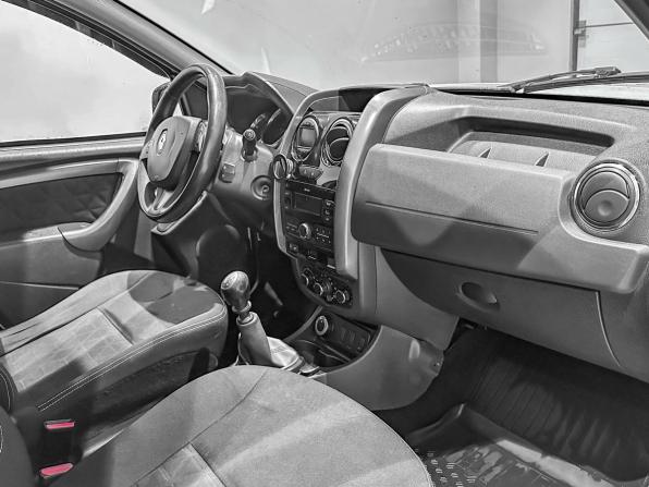 Renault Duster I Рестайлинг с пробегом 2017 года, цена 1 076 685 рублей, 164148 км, внедорожник, Автокод Объявления