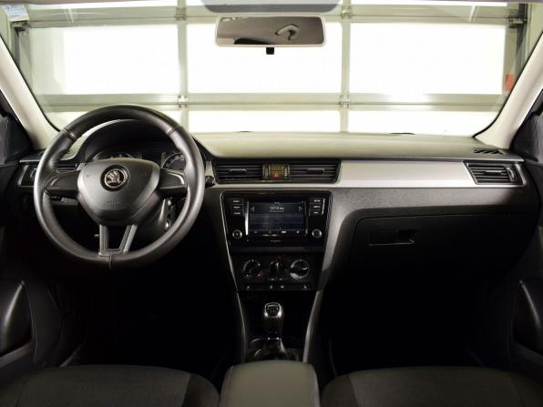 Skoda Rapid I Рестайлинг с пробегом 2019 года, цена 949 995 рублей, 179557 км, лифтбек, Автокод Объявления