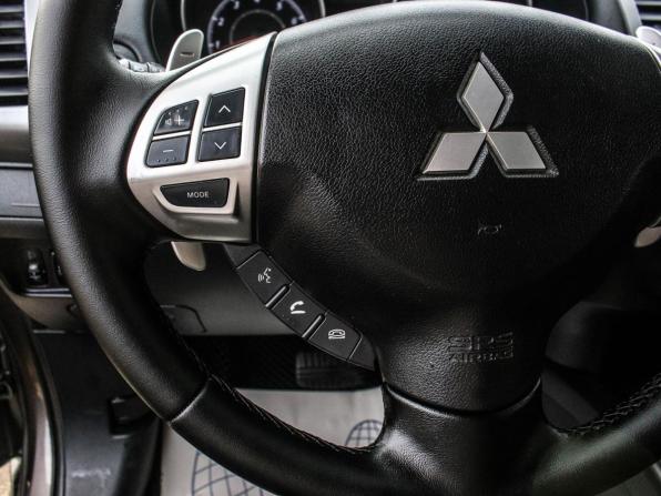 Mitsubishi Outlander II Рестайлинг с пробегом 2011 года, цена 1 041 000 рублей, 174985 км, внедорожник, Автокод Объявления