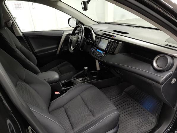 Toyota RAV4 IV (XA40) Рестайлинг с пробегом 2018 года, цена 2 800 000 рублей, 135283 км, внедорожник, Автокод Объявления