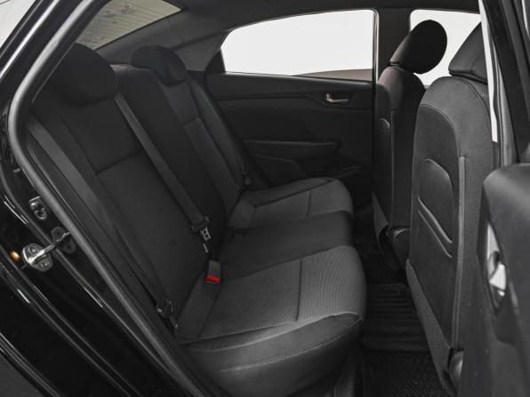 Hyundai Solaris II с пробегом 2017 года, цена 1 177 000 рублей, 189488 км, седан, Автокод Объявления